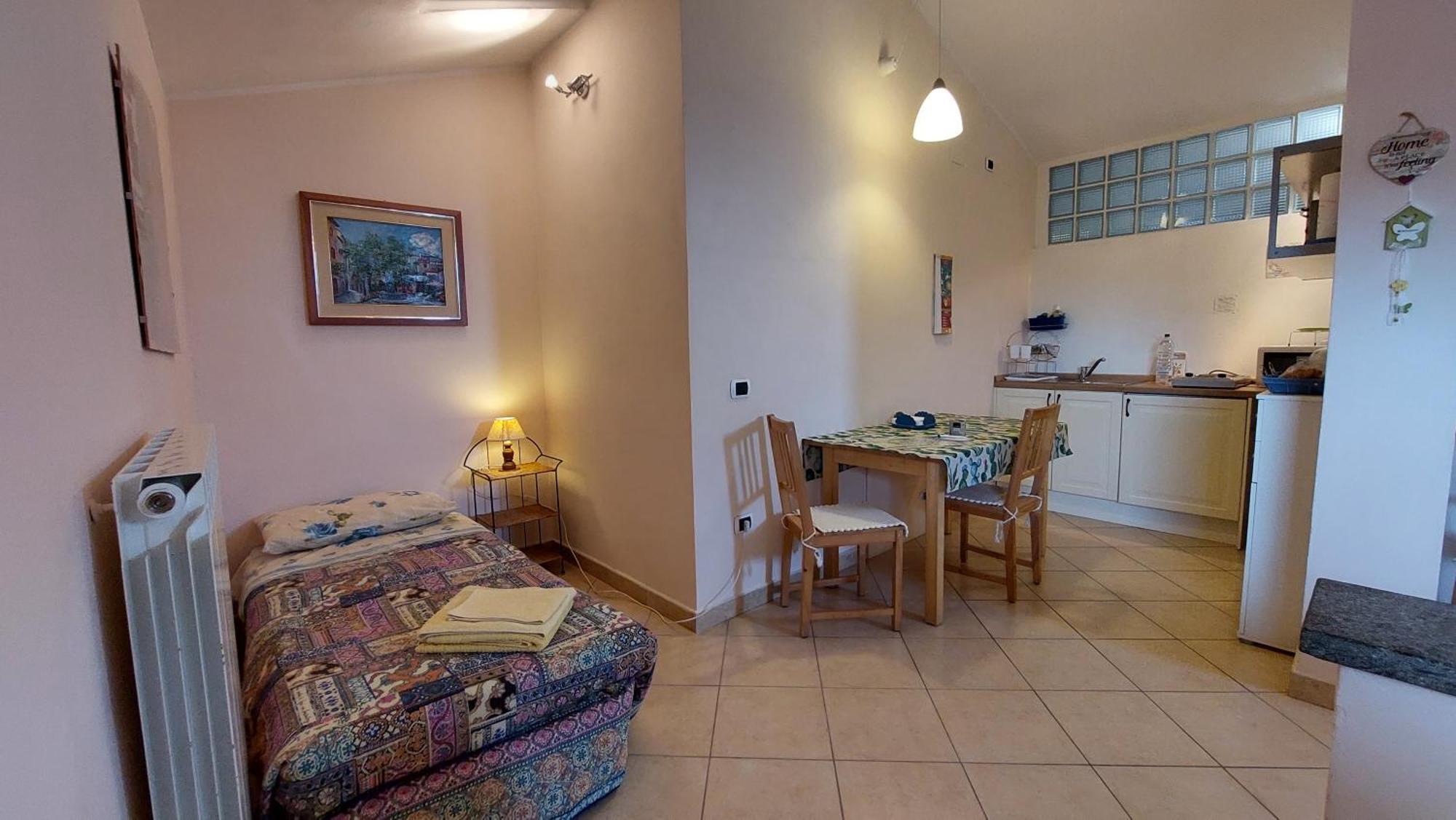 A Viterbo Terme "Casa Vacanze Al Melograno" Apartment Exterior photo